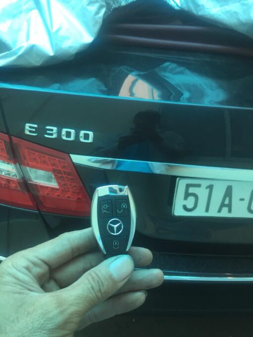 Chìa Khóa Mercedes-Benz E300 - Hình ảnh 2