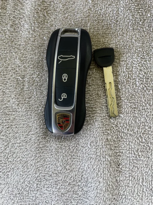 Chìa Khóa Porsche Taycan - Hình ảnh 4