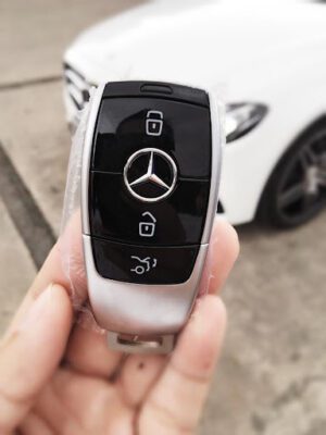 https://lamchiakhoaoto.vn/ Chìa Khóa Mercedes-Benz C200