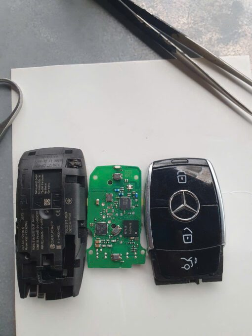Chìa Khóa Mercedes-Benz E200  - Hình ảnh 2